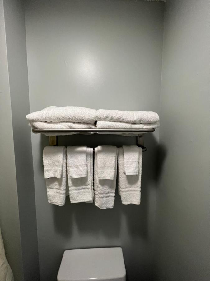 Executive Inn Pelham Eksteriør bilde